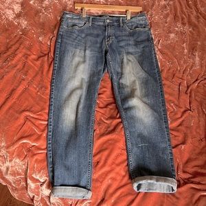 Banana Republic Girlfriend Jeans in a womens 10 30